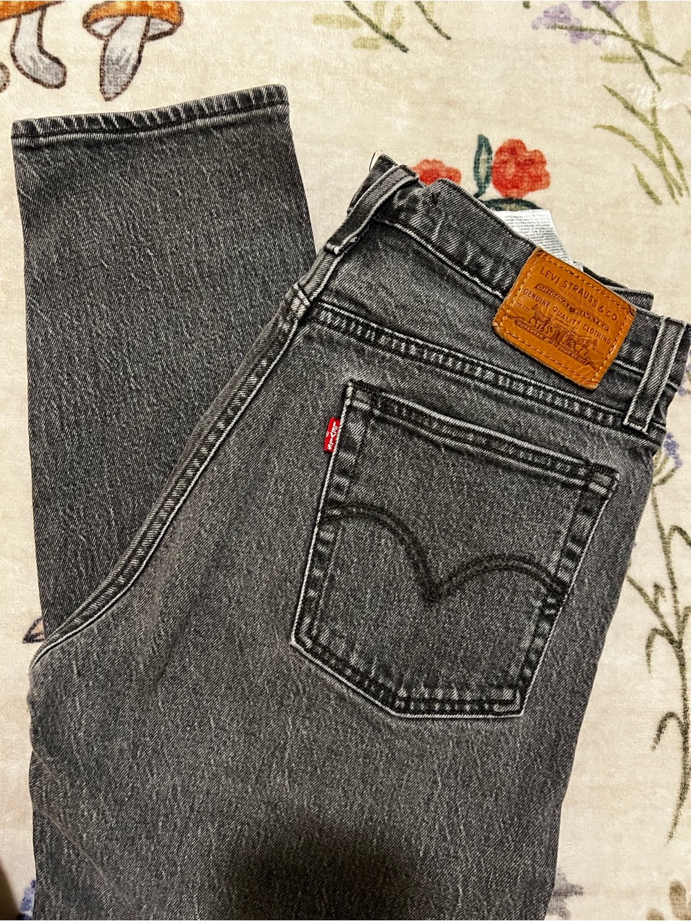 Levi's Women’s Dark Wash/Black Denim Wedgie Jeans - Classic Straight Fit